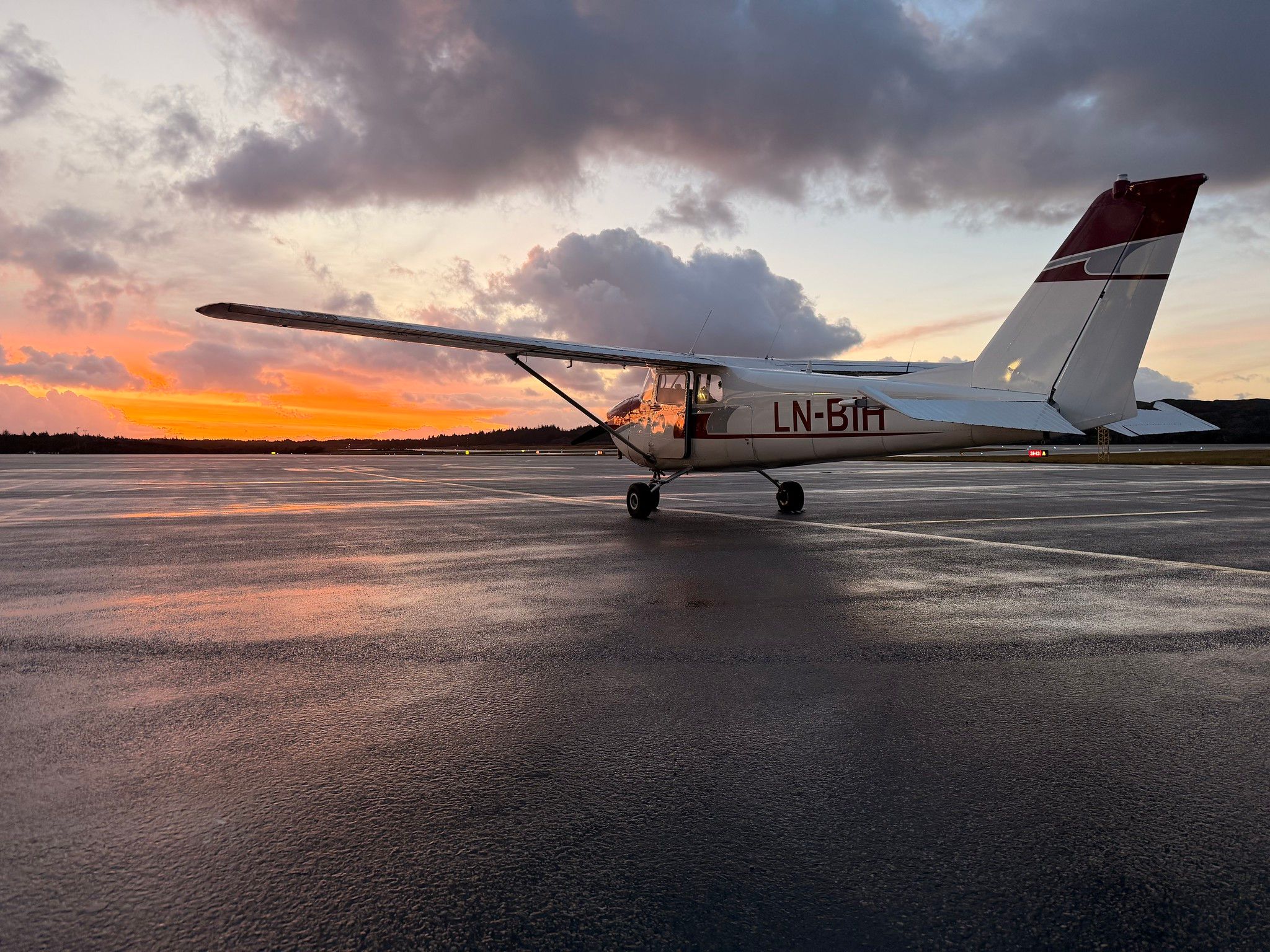 LN-BIH, Cessna 172B fra 1960